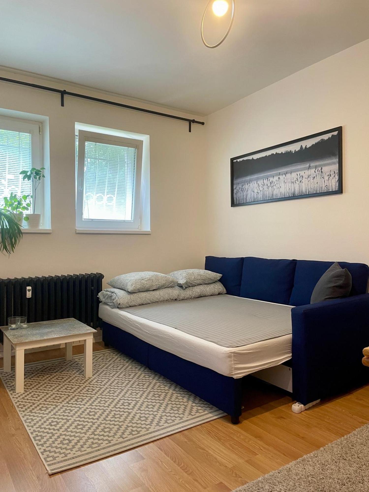 Cozy Self Check-In Apartment In Vibrant Ruzinov Area, Komarnicka 42, Pozsony Kültér fotó